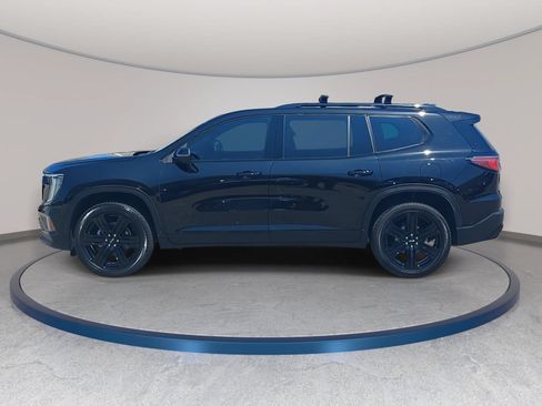 Used 2025 GMC Acadia Elevation w/ Elevation Premium Package FWD image 8