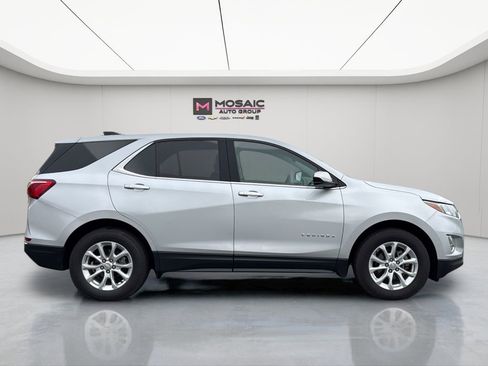 Used 2020 Chevrolet Equinox LT image 9