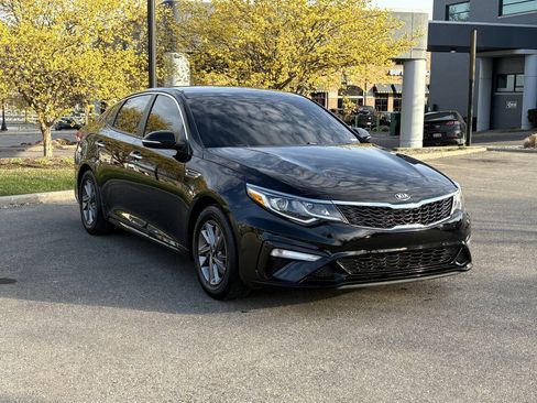 Used 2019 Kia Optima LX FWD image 10