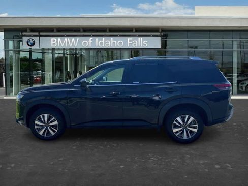 Used 2025 Nissan Pathfinder SL AWD/4WD image 4