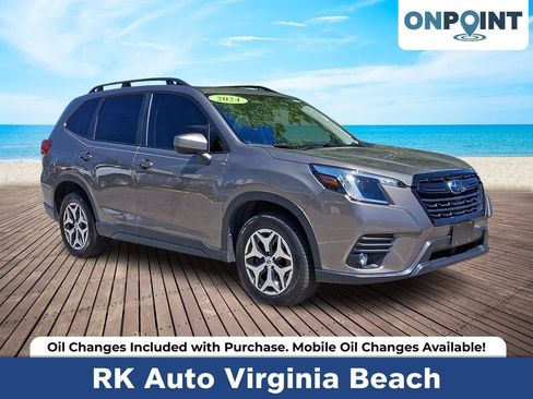 Used 2024 Subaru Forester Premium AWD/4WD image 1
