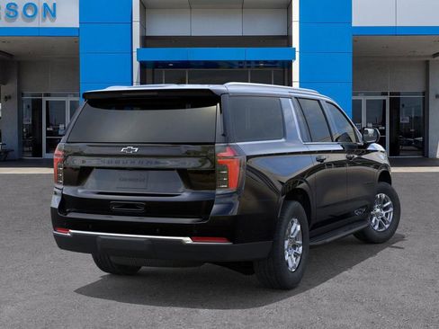 New 2026 Chevrolet Suburban LS image 4
