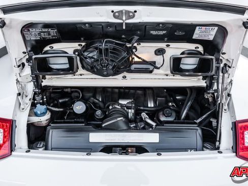 Used 2009 Porsche 911 Carrera image 24