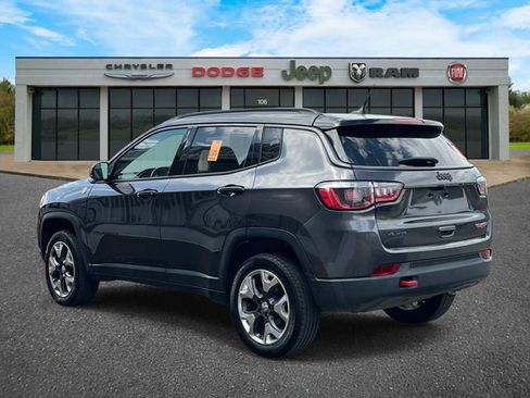 Used 2019 Jeep Compass Trailhawk image 5