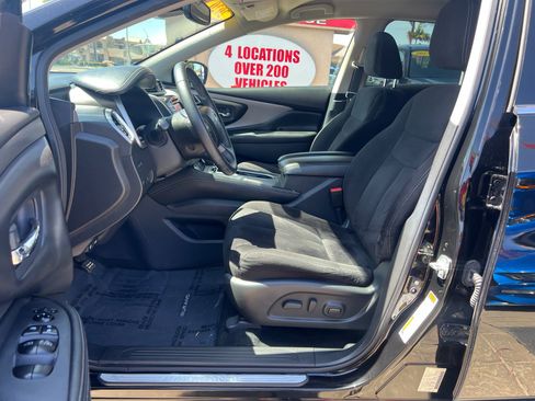 Used 2020 Nissan Murano SV AWD/4WD image 13