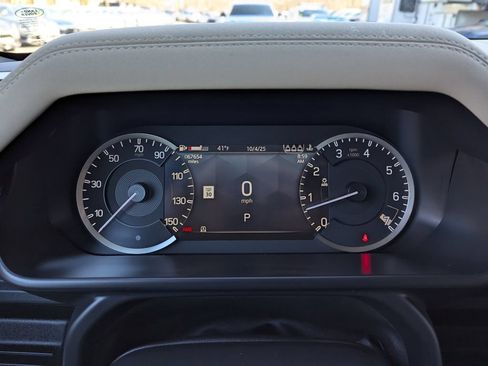 Used 2023 Land Rover Defender 110 X-Dynamic SE AWD/4WD image 19