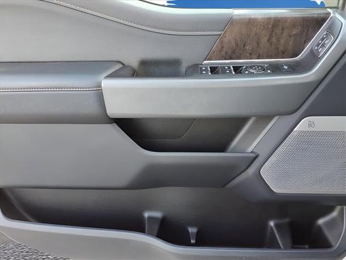 Used 2023 Ford F350 Lariat image 15