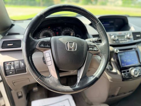 Used 2017 Honda Odyssey EX-L image 12