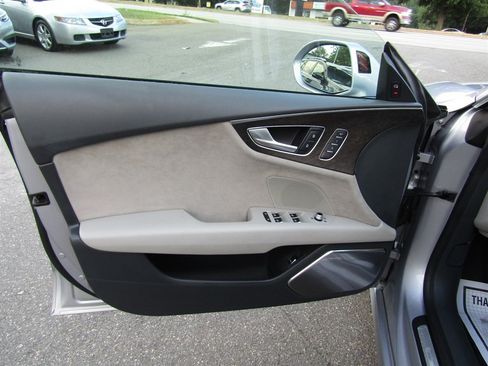 Used 2017 Audi A7 3.0T Prestige w/ Comfort Seating Package AWD/4WD image 17