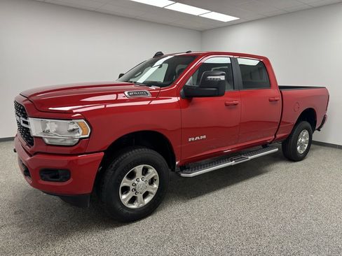 Used 2024 RAM 2500 Big Horn w/ Sport Appearance Package image 6