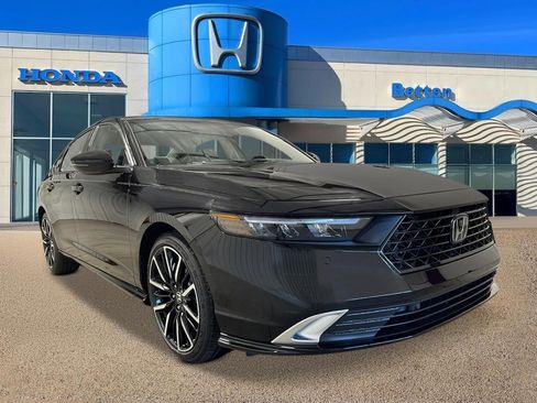 New 2025 Honda Accord Touring image 9