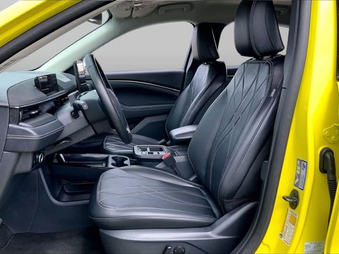 Used 2025 Ford Mustang Mach-E Select RWD image 7
