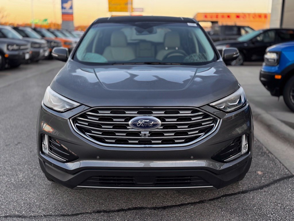 Certified 2024 Ford Edge Titanium w/ Equipment Group 301A AWD/4WD image 46