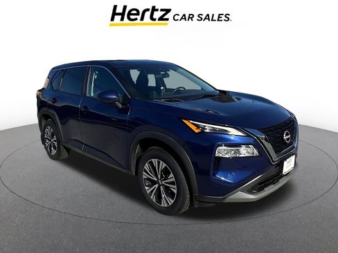 Used 2023 Nissan Rogue SV image 1
