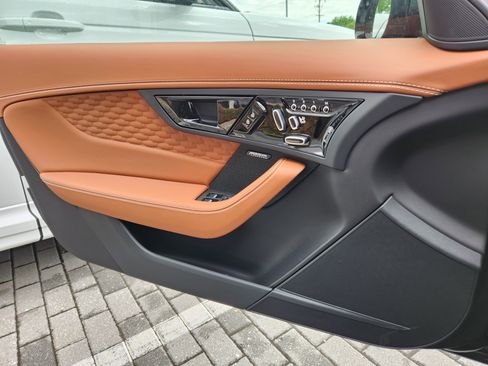 Used 2024 Jaguar F-TYPE R AWD/4WD image 15