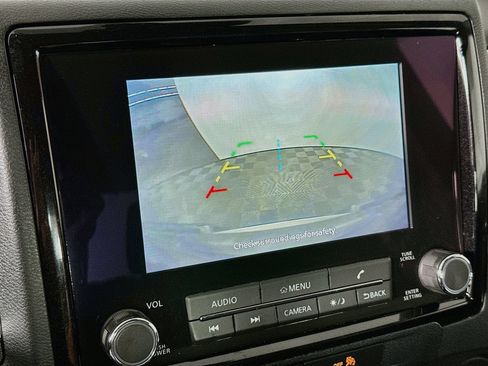Used 2022 Nissan Frontier SV AWD/4WD image 13