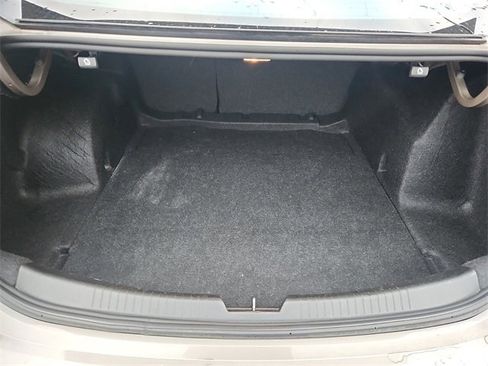 Used 2024 Chevrolet Malibu LT image 28