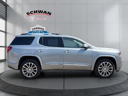 Used 2023 GMC Acadia Denali AWD/4WD image 3