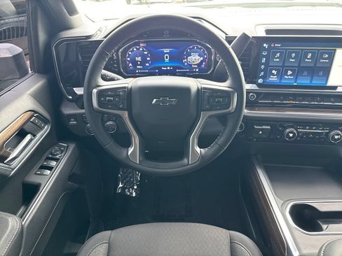 Used 2025 Chevrolet Silverado 2500 LT w/ Trail Boss Package AWD/4WD image 13