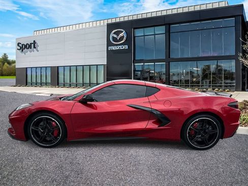 Used 2022 Chevrolet Corvette Stingray Premium Cpe w/ Z51 Performance Package RWD image 7