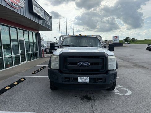 Used 2015 Ford F550 4x4 Regular Cab Super Duty image 9