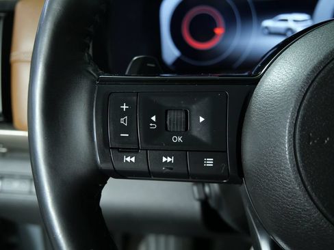 Used 2023 Nissan Pathfinder Platinum AWD/4WD image 24