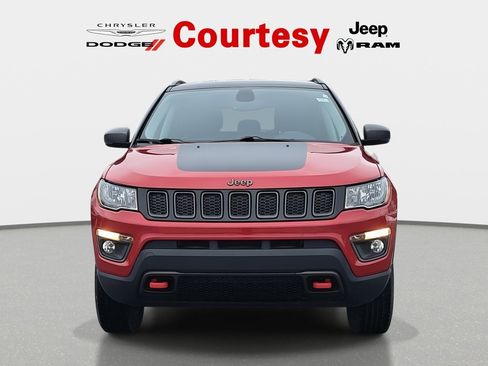 Used 2019 Jeep Compass Trailhawk w/ Cold Weather Group image 10