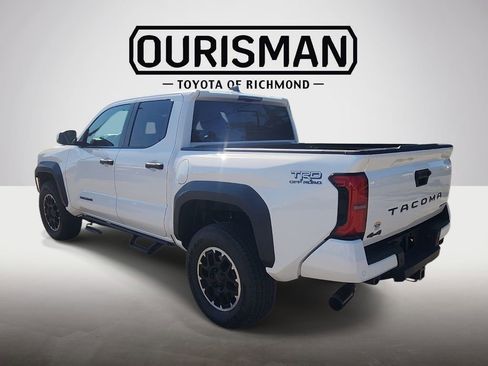 Certified 2024 Toyota Tacoma TRD Off-Road w/ TRD Off Road Upgrade Package AWD/4WD image 4