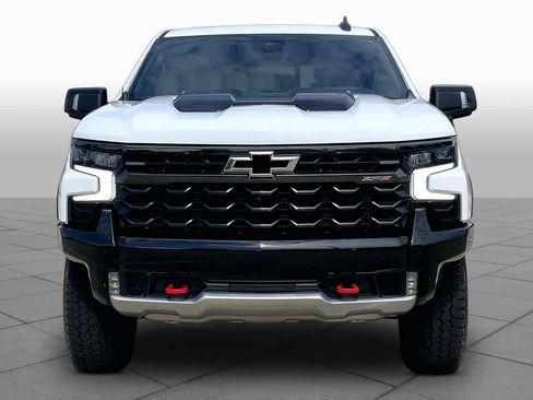 Used 2022 Chevrolet Silverado 1500 ZR2 w/ Technology Package AWD/4WD image 7