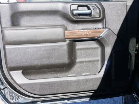 Used 2022 Chevrolet Silverado 2500 LT w/ Convenience Package image 10