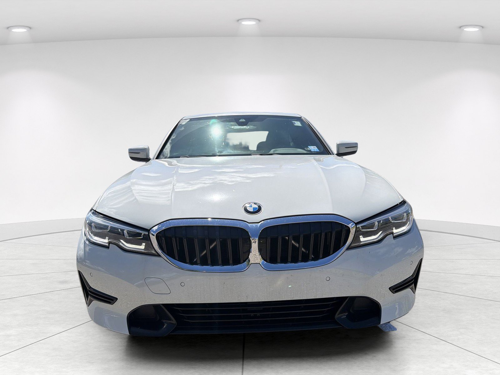 Used 2022 BMW 330i Sedan w/ Driving Assistance Package RWD image 2