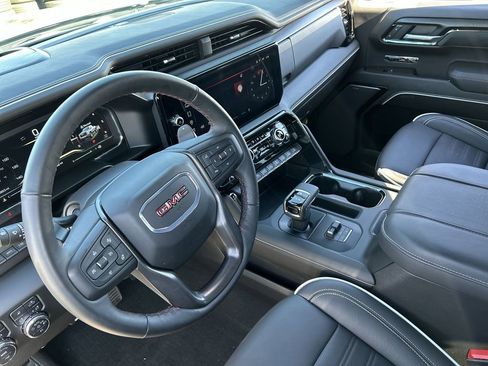 Used 2025 GMC Sierra 1500 AT4X image 10