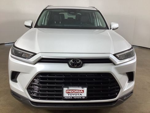 Used 2025 Toyota Grand Highlander AWD Hybrid image 2