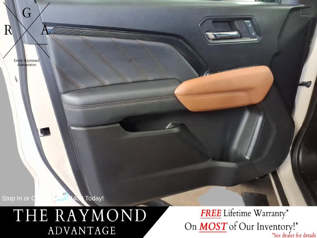 Used 2024 GMC Canyon AT4 w/ Technology Package AWD/4WD image 17