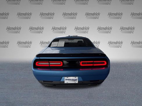 Used 2015 Dodge Challenger R/T Scat Pack RWD image 8