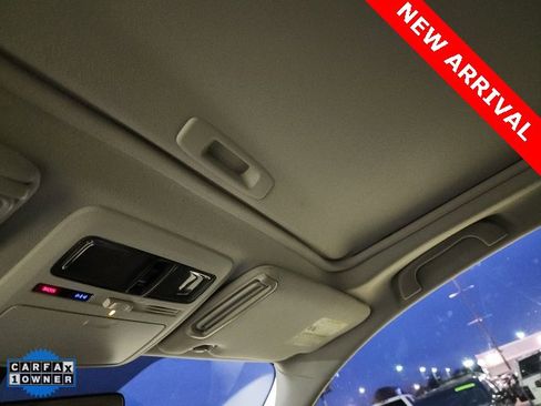 Used 2017 Subaru Forester 2.5i Premium w/ All-Weather Package image 18