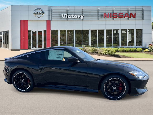New 2027 Nissan Z Performance RWD image 2