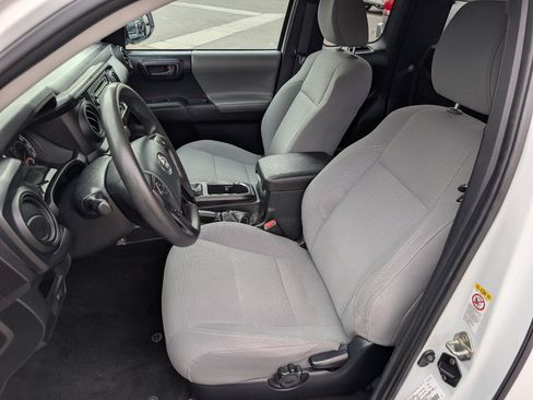 Used 2019 Toyota Tacoma SR RWD image 2