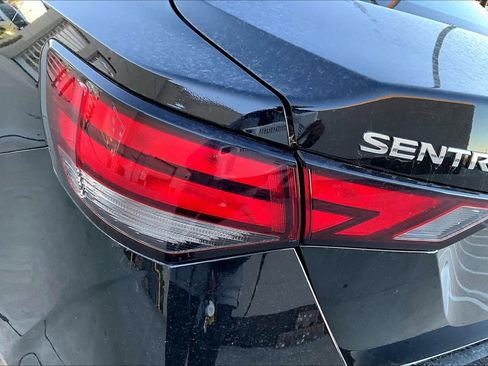 Used 2025 Nissan Sentra SV image 26