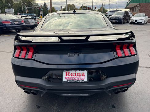 Used 2024 Ford Mustang GT w/ GT Performance Package image 9