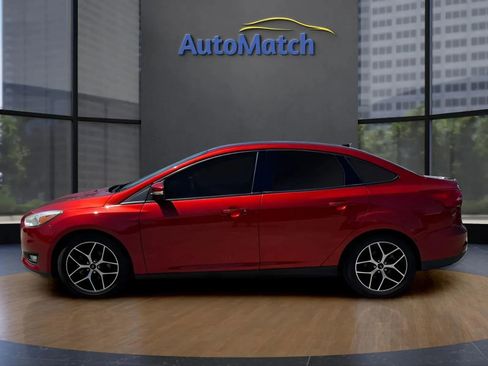 Used 2018 Ford Focus SEL FWD image 7