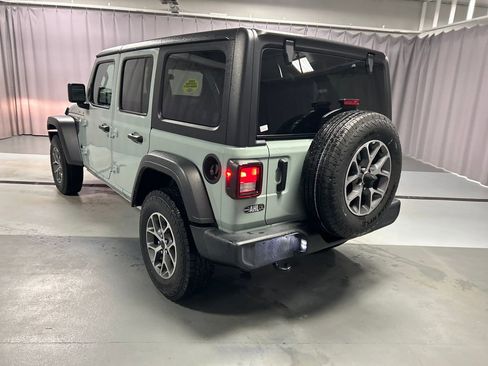 Used 2024 Jeep Wrangler Unlimited Sport AWD/4WD image 5