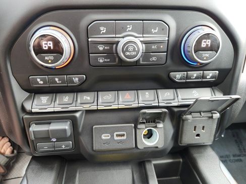 Used 2022 Chevrolet Silverado 2500 High Country w/ LPO, Hitch Package image 52