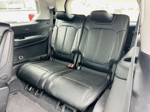 Used 2022 Jeep Grand Cherokee L Limited w/ Luxury Tech Group II image 33