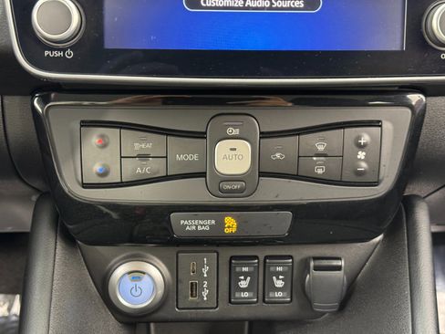 Used 2025 Nissan Leaf SV Plus image 26