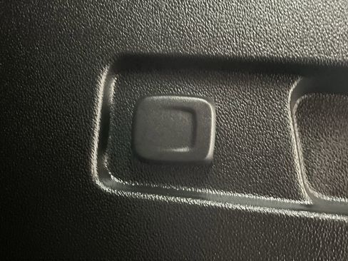 Certified 2023 GMC Acadia AT4 w/ Preferred Package image 34