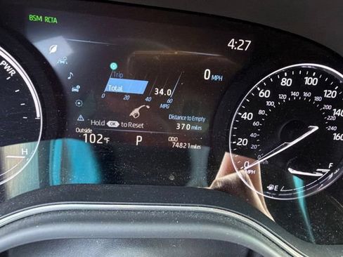 Used 2021 Toyota Avalon Limited FWD image 13