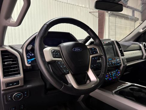 Used 2020 Ford F250 4x4 Crew Cab Super Duty image 5