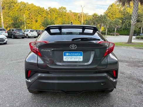 Used 2021 Toyota C-HR LE image 5