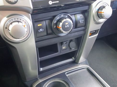 Used 2022 Toyota 4Runner SR5 image 15